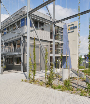 Modernes Cteam Gebäude, symbolisch für Consulting und Anlagenbau Kompetenz.