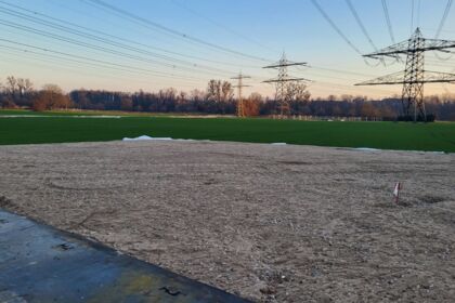 Infraestrutura de energia e linhas de alta tensão em paisagem rural, projeto Cteam. Infraestrutura de energia e linhas de alta tensão em paisagem rural, projeto Cteam.