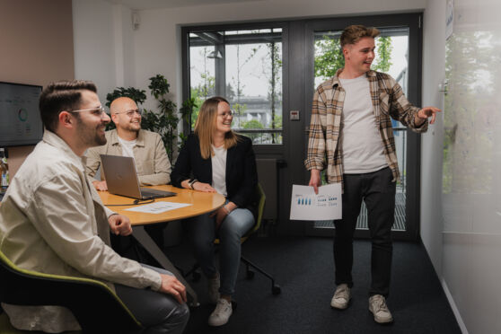 Cteam Experten bei der Beratung und Projektplanung für den Anlagenbau. Cteam Experten bei der Beratung und Projektplanung für den Anlagenbau.